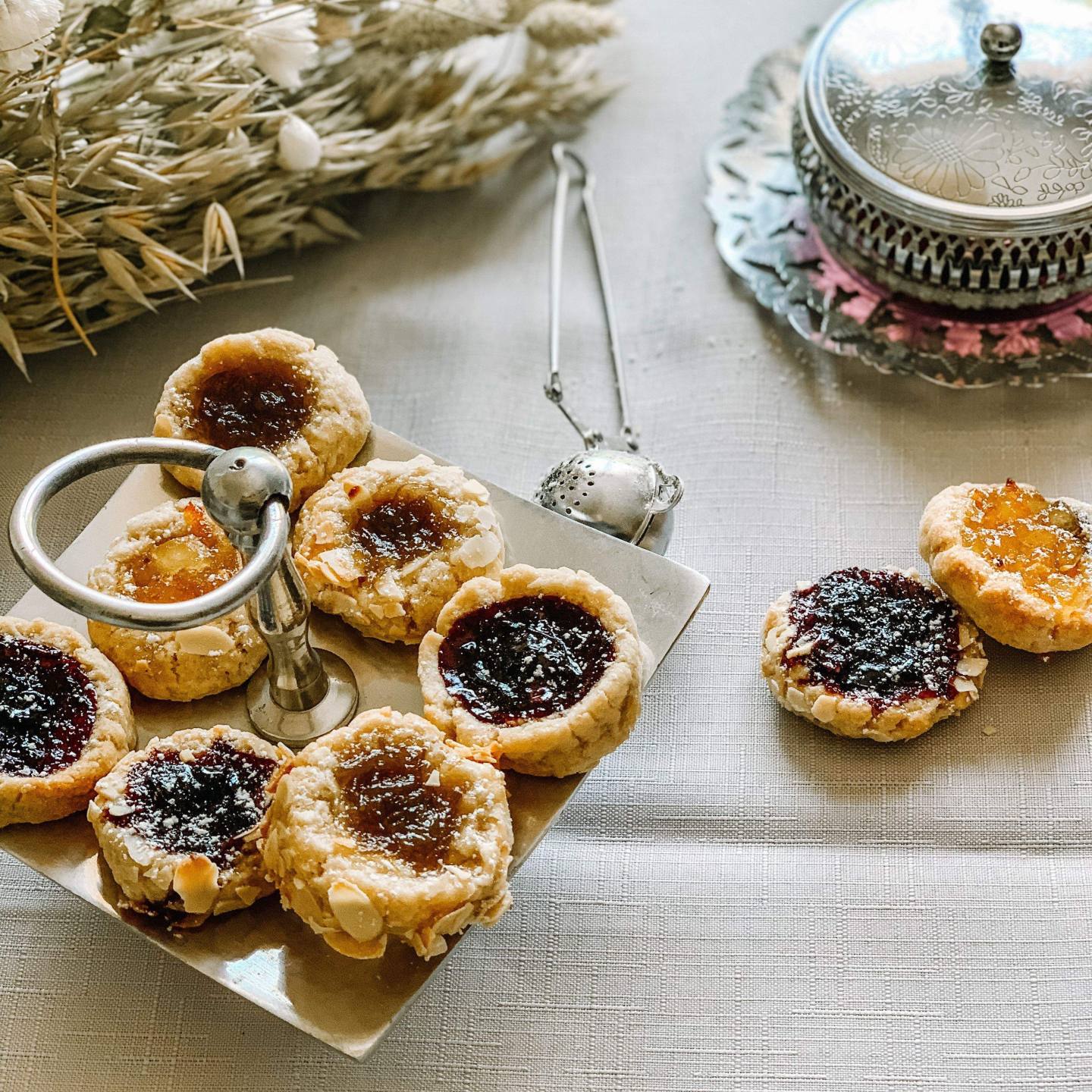 Jam cookies