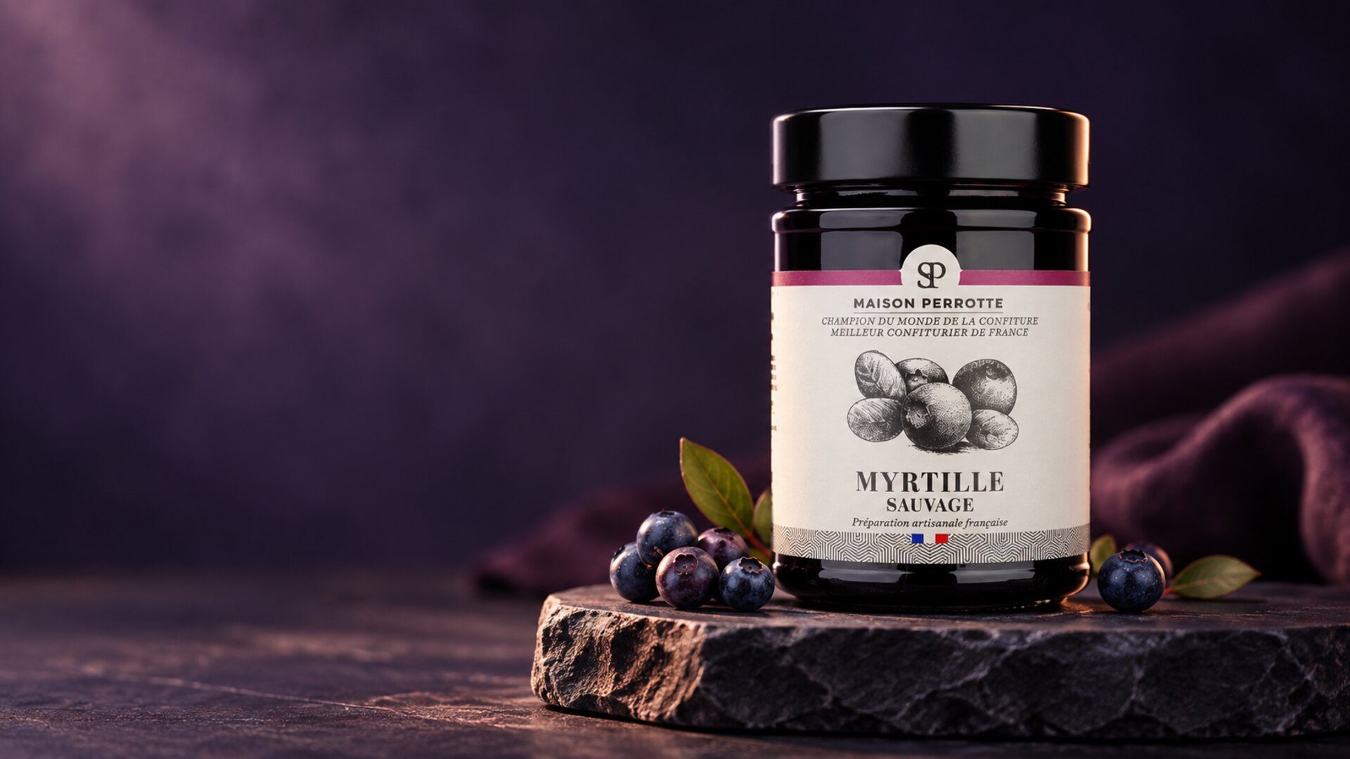 Pot de confiture de myrtille sauvage Maison Perrotte